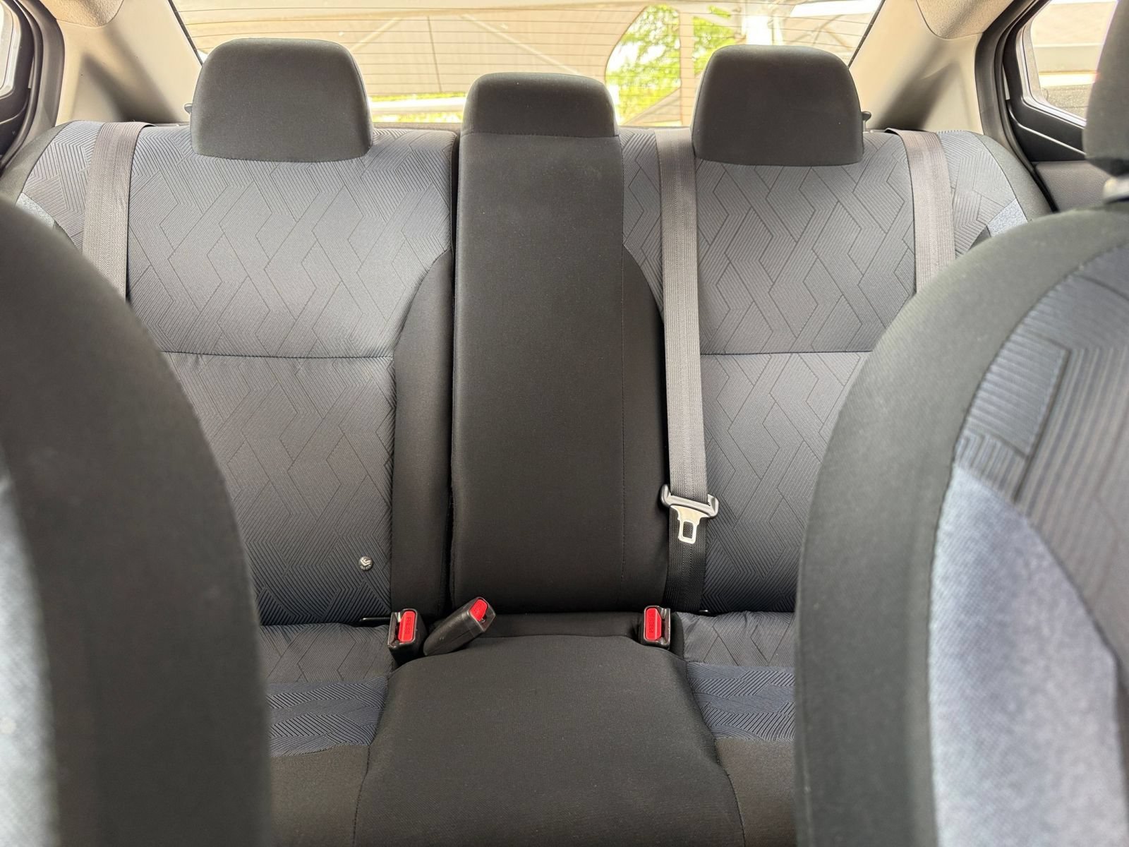 Used 2025 Nissan Versa SV FWD image 38