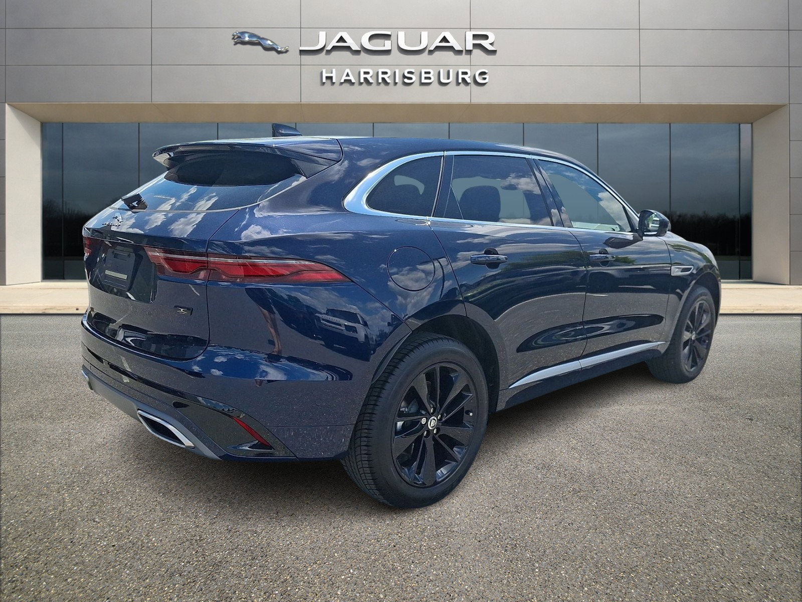 New 2026 Jaguar F-PACE R-Dynamic S AWD/4WD image 4