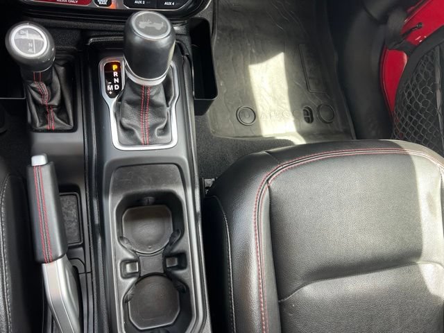 Used 2021 Jeep Wrangler Unlimited Rubicon w/ Dual Top Group AWD/4WD image 14