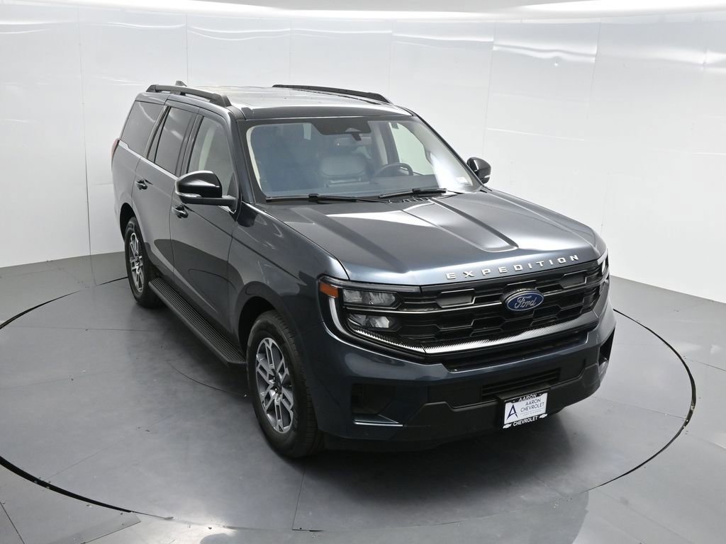 Used 2025 Ford Expedition Active RWD image 56