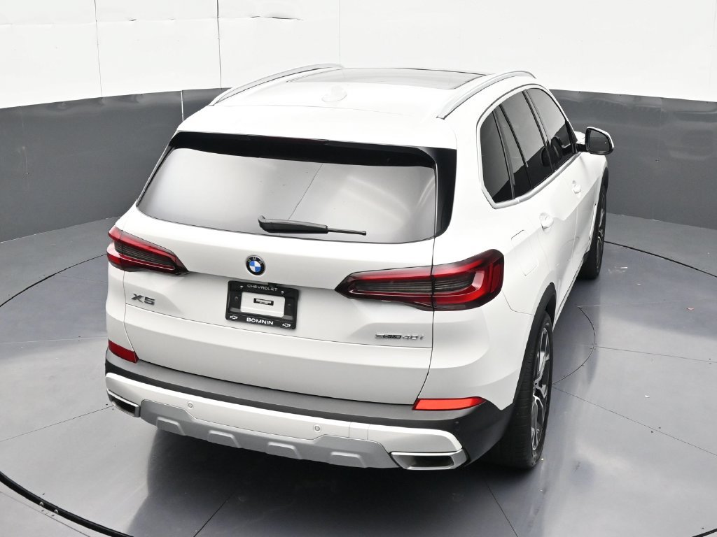 Used 2023 BMW X5 sDrive40i w/ Parking Assistance Package RWD image 18