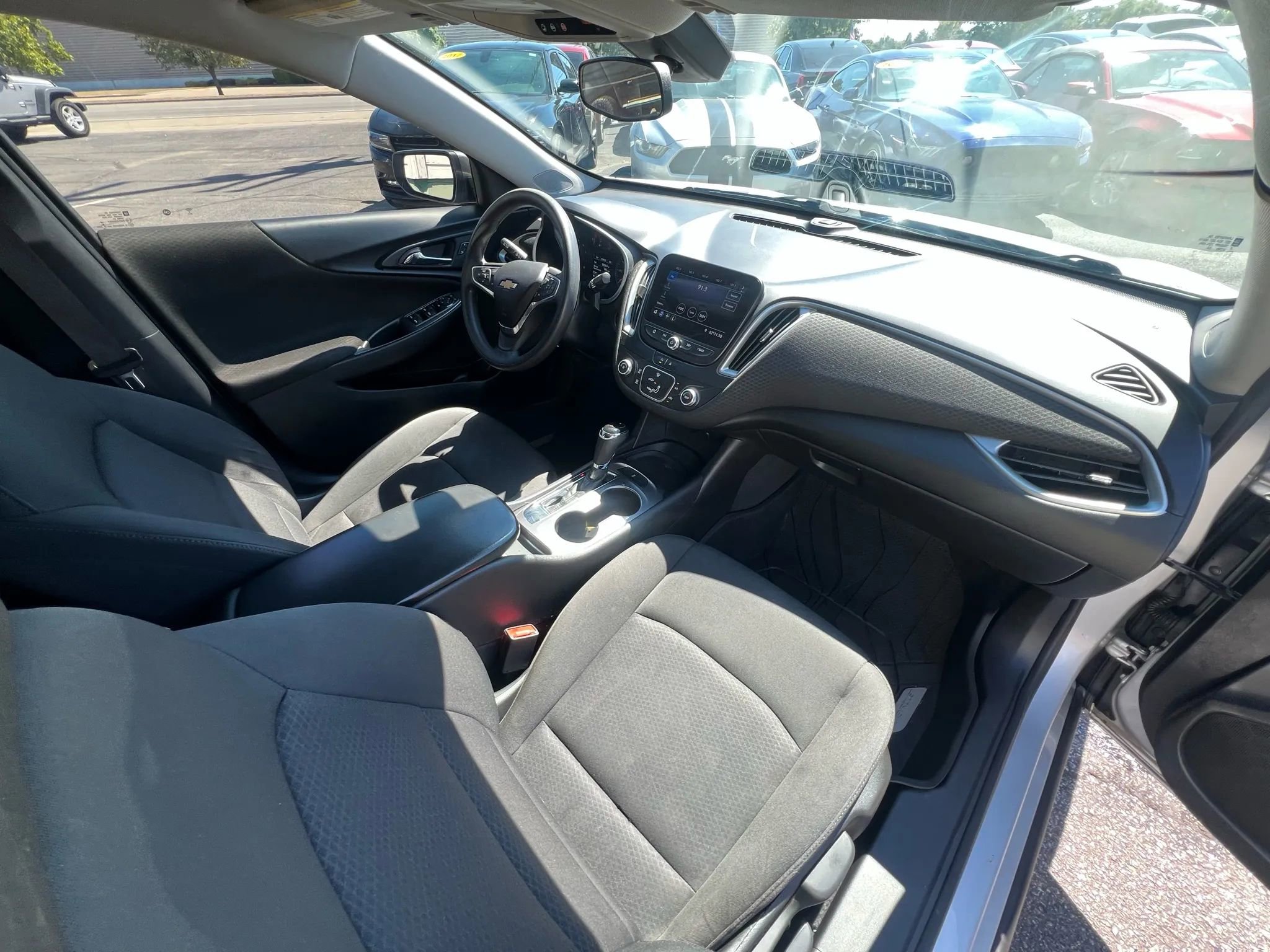 Used 2020 Chevrolet Malibu LS w/ LPO, Convenience Package 1 image 30