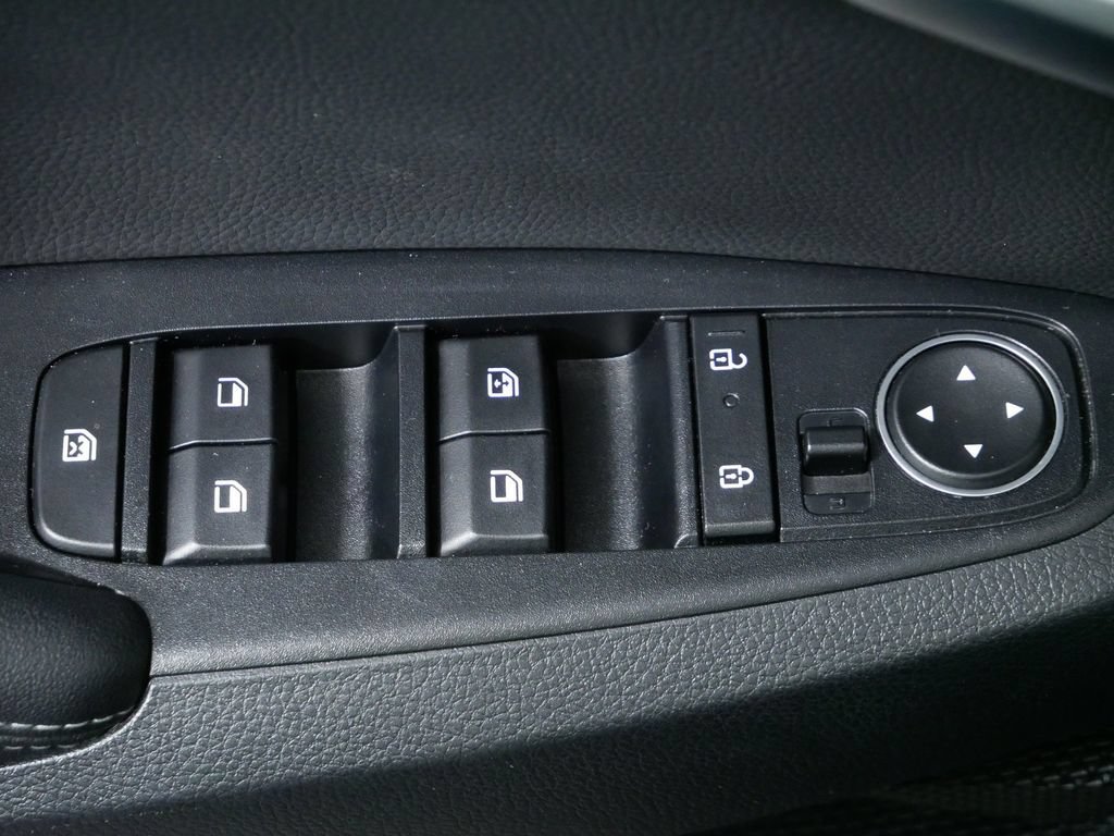 Used 2026 Kia Seltos S AWD/4WD image 24
