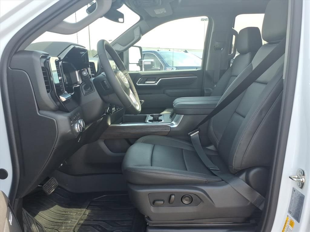 New 2026 GMC Sierra 2500 SLT w/ SLT Premium Package image 12