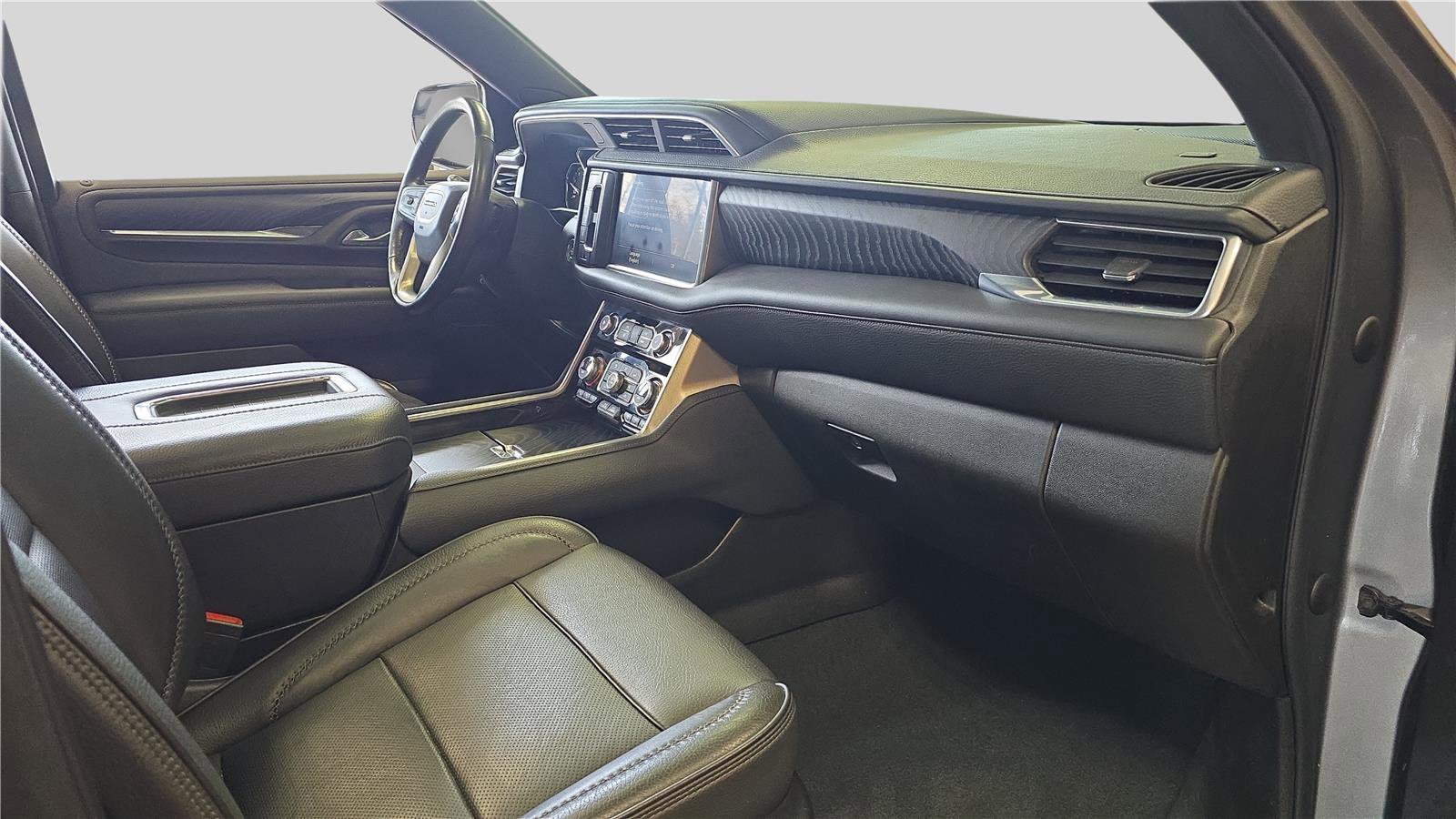 Used 2021 GMC Yukon Denali w/ Denali Ultimate Package image 13