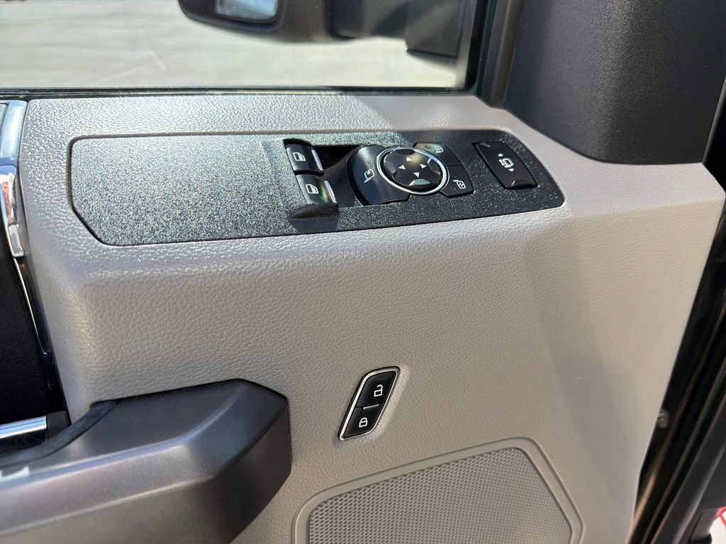 Used 2019 Ford F350 XLT w/ XLT Value Package AWD/4WD image 12