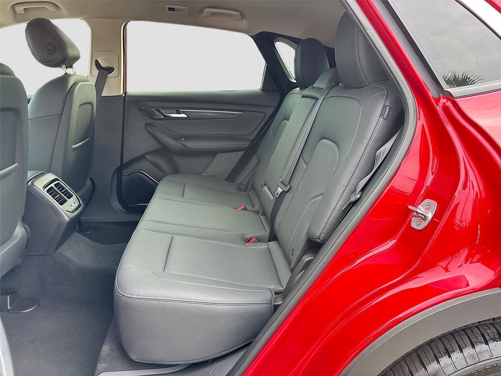 New 2025 VinFast VF 8 Eco AWD/4WD image 23