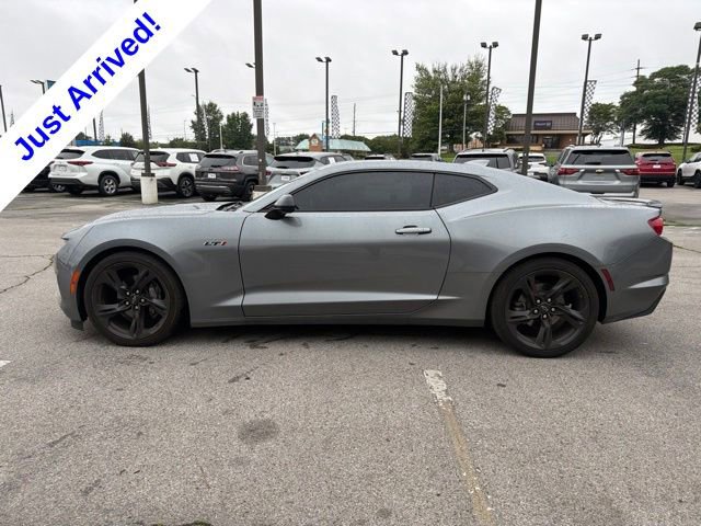 Used 2020 Chevrolet Camaro LT RWD image 6