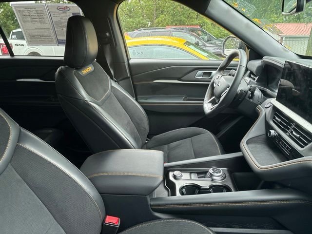 Used 2026 Ford Explorer Tremor w/ Tremor Convenience Package AWD/4WD image 7