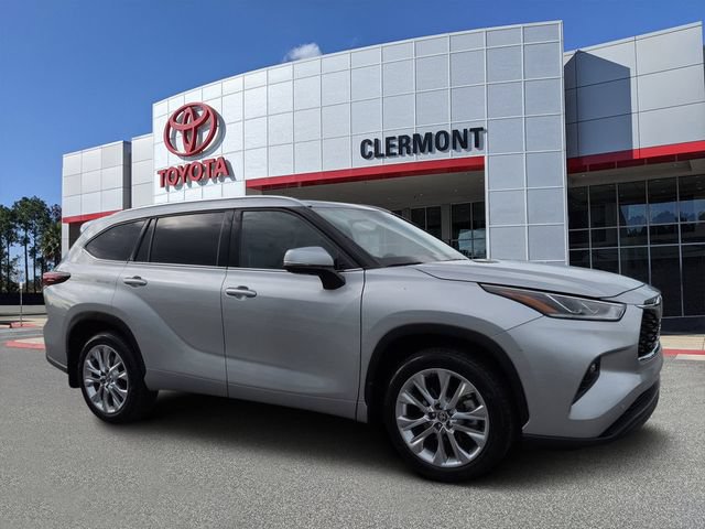 Used 2024 Toyota Highlander Limited
