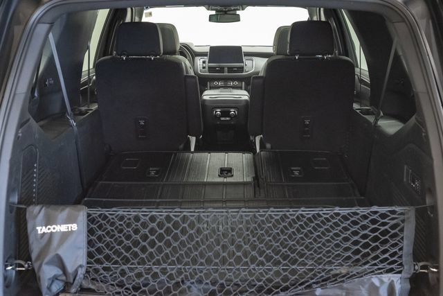 Used 2024 GMC Yukon XL AT4 w/ Technology Package AWD/4WD image 41