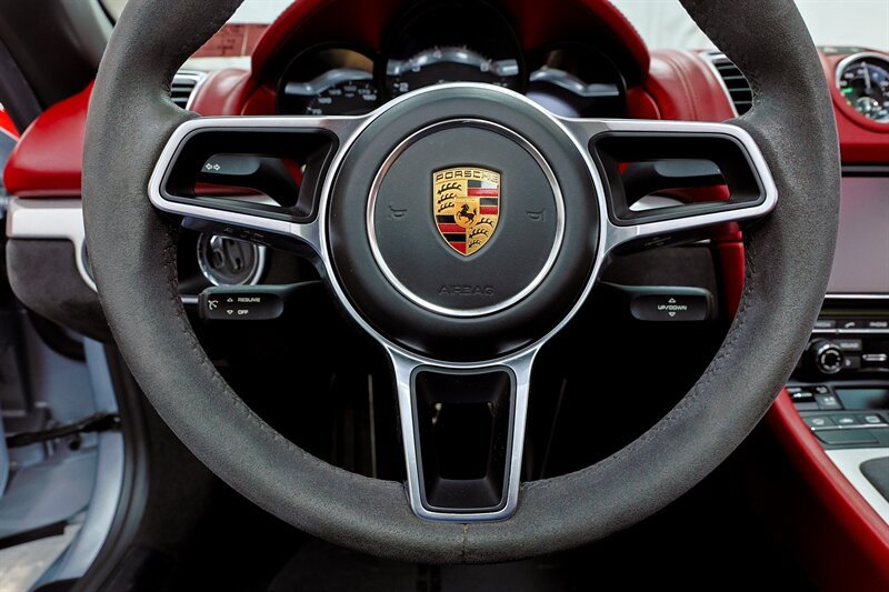 Used 2016 Porsche Boxster Spyder RWD image 85