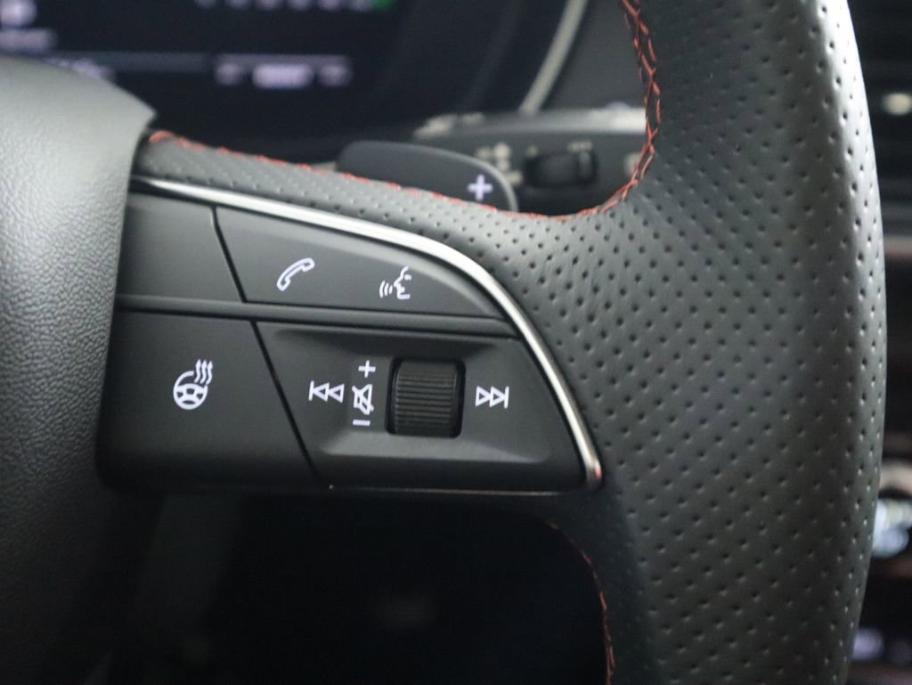 Certified 2024 Audi SQ5 Premium Plus image 32