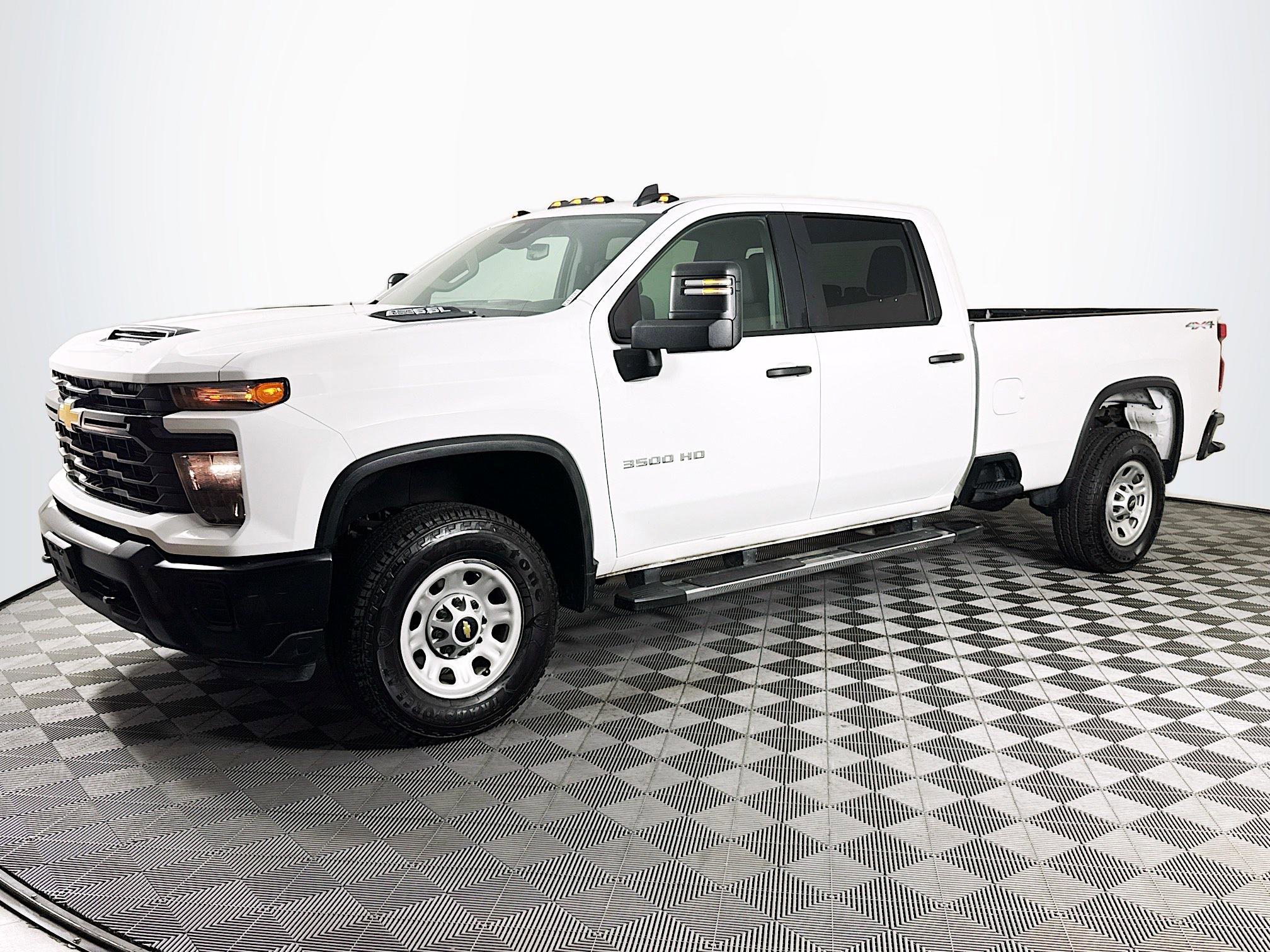 Used 2024 Chevrolet Silverado 3500 W/T w/ WT Convenience Package AWD/4WD image 4
