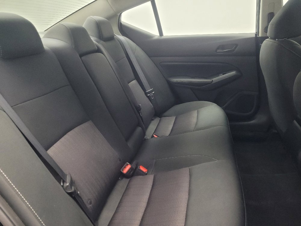 Used 2024 Nissan Altima 2.5 SV image 19