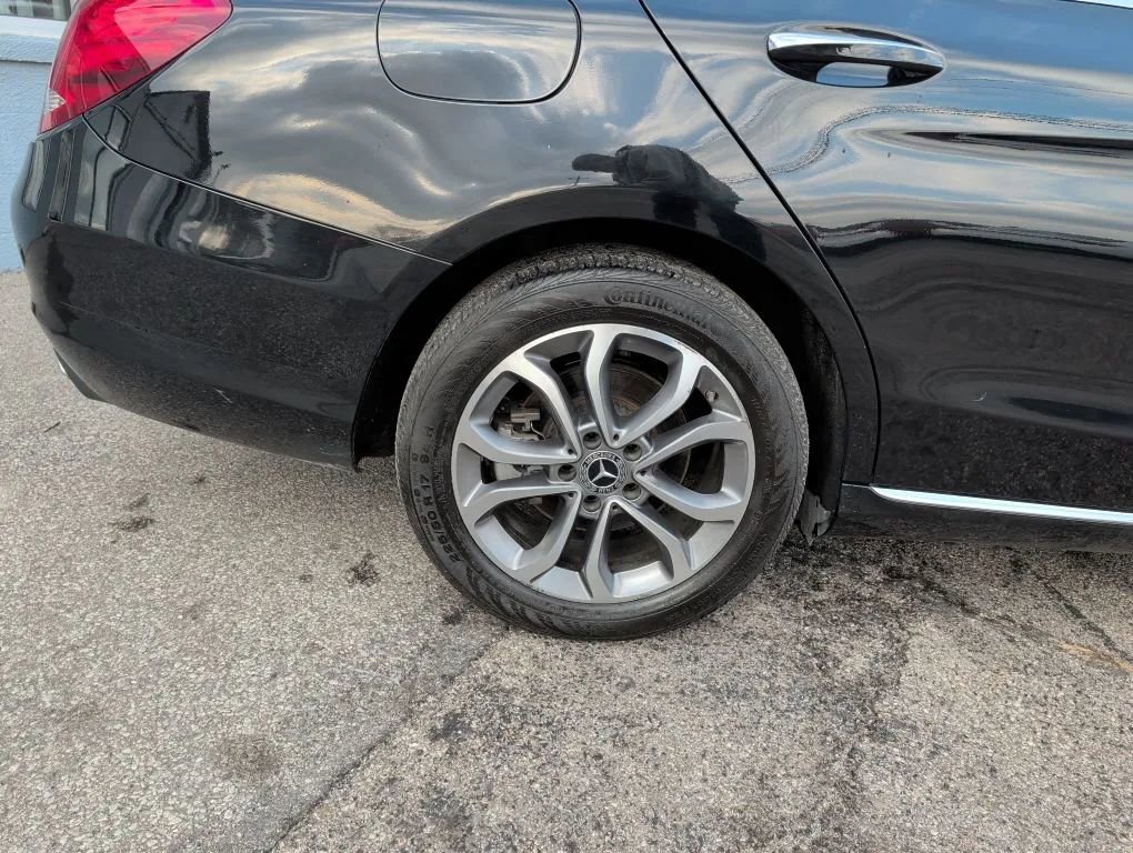 Used 2018 Mercedes-Benz C 300 C 300 4MATIC Sedan 4D w/ Premium Package image 11