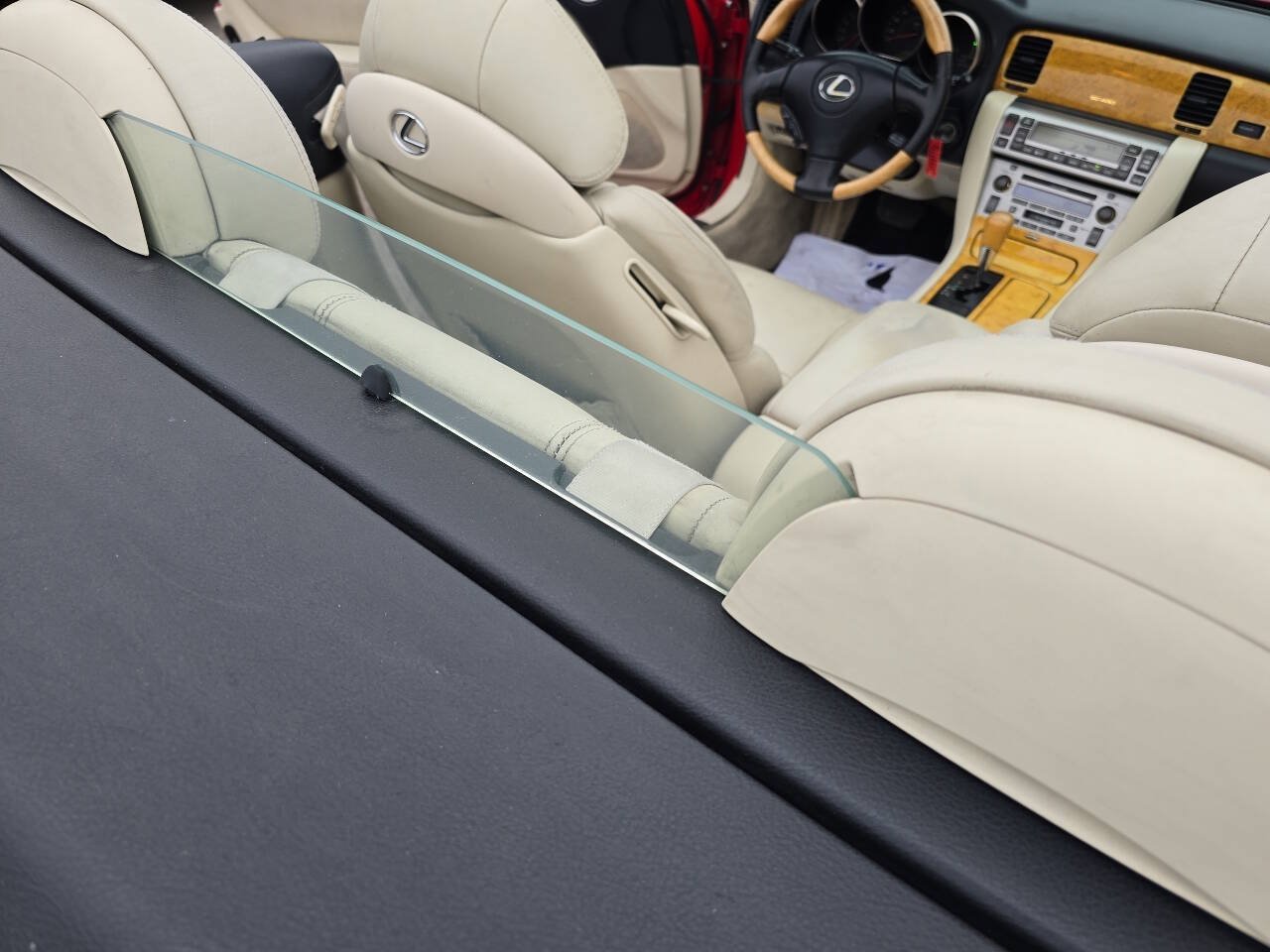 Used 2002 Lexus SC 430 Convertible RWD image 25
