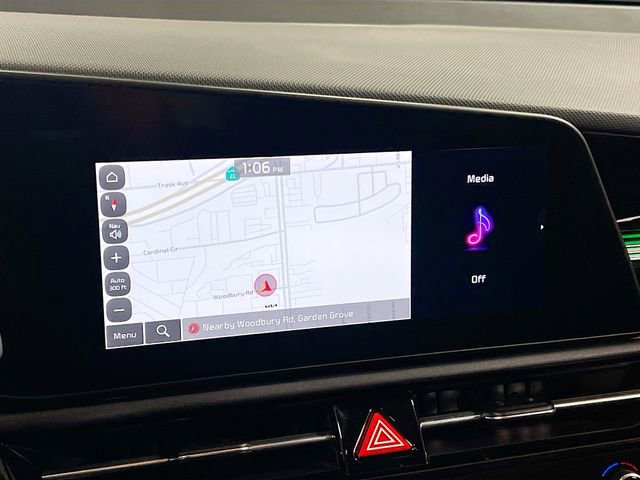 Certified 2023 Kia Niro EX image 13