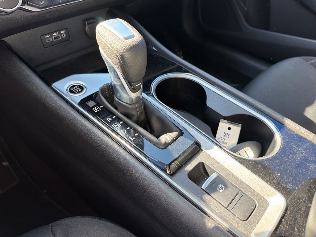 Used 2024 Nissan Altima 2.5 SV AWD/4WD image 14