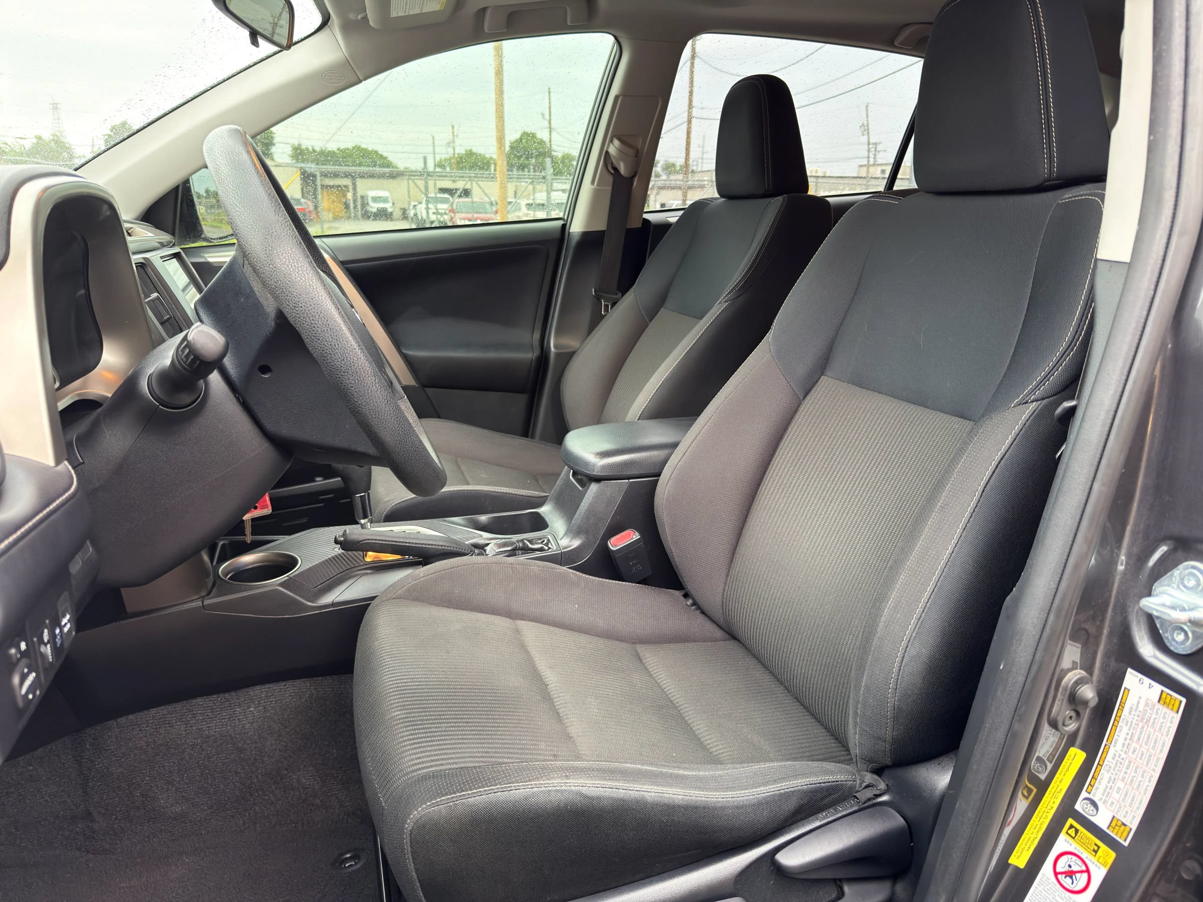 Used 2016 Toyota RAV4 LE FWD image 19