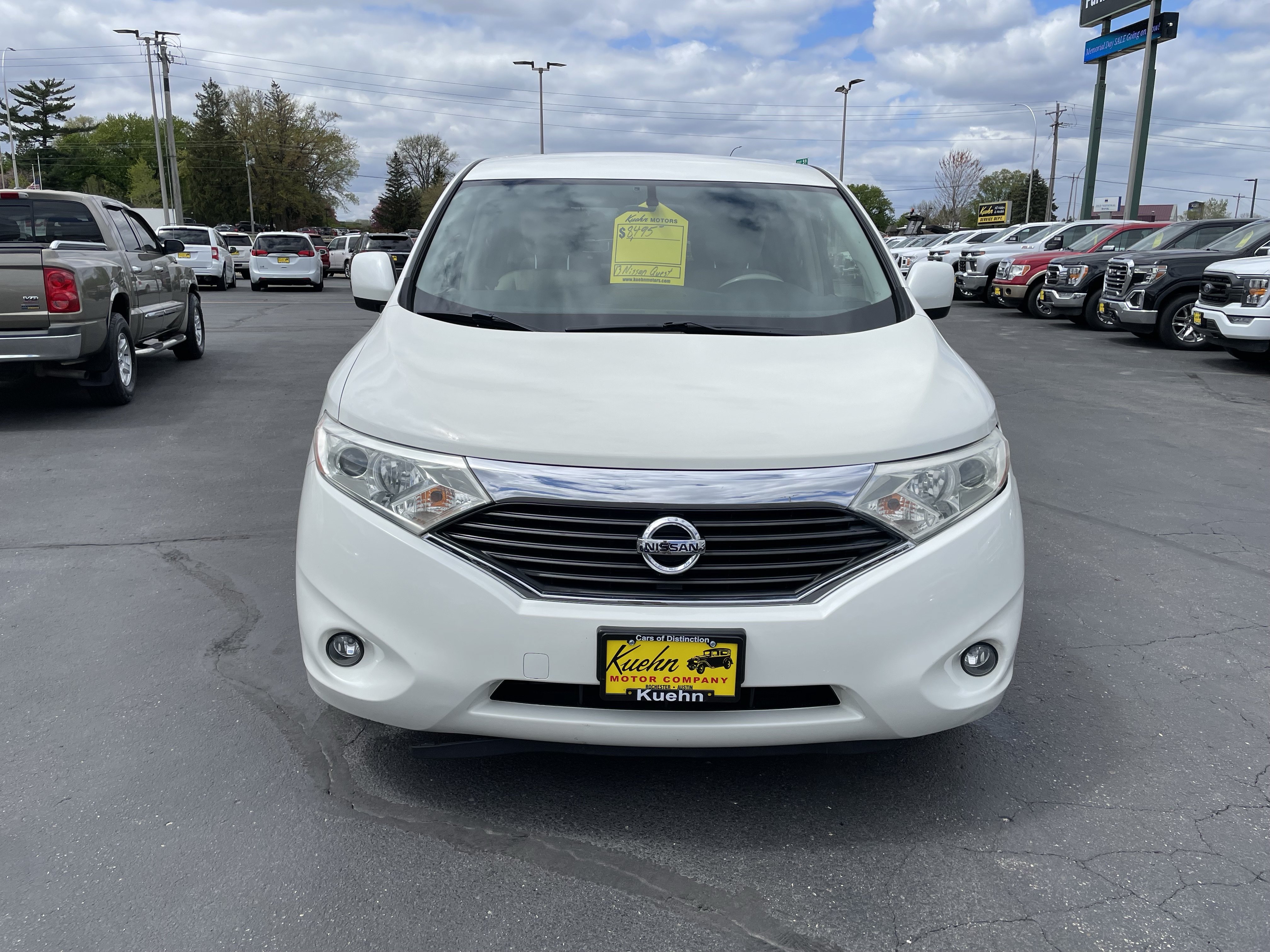 Used 2013 Nissan Quest SV FWD image 3