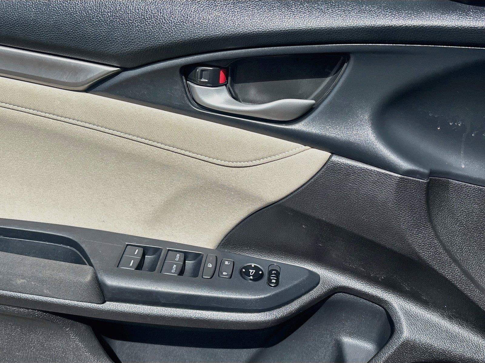 Used 2020 Honda Civic EX image 17