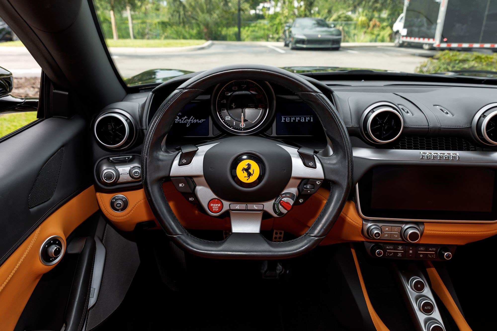 Used 2019 Ferrari Portofino RWD image 20