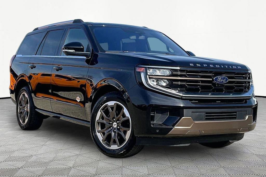 Used 2025 Ford Expedition King Ranch image 12