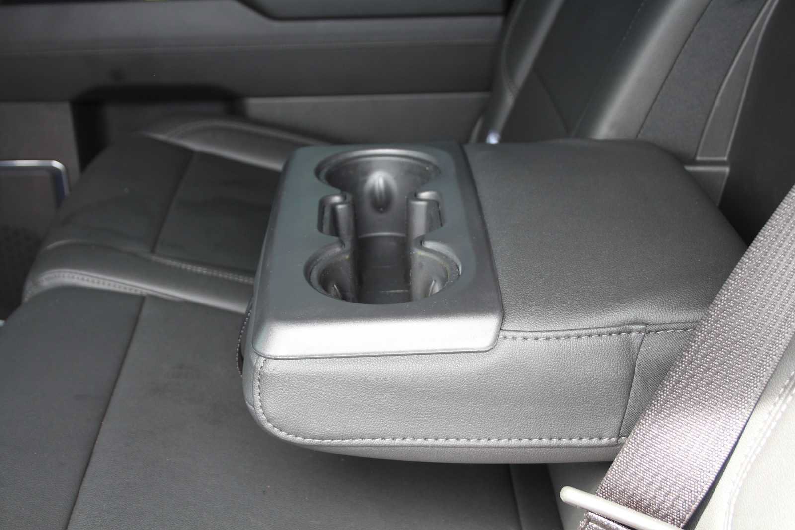 Used 2024 Chevrolet Silverado 1500 LT Trail Boss w/ Convenience Package II AWD/4WD image 29