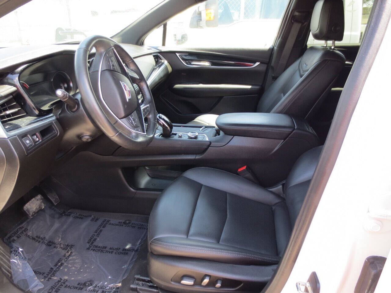 Used 2020 Cadillac XT5 Premium Luxury FWD image 6