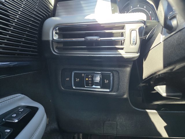 Used 2022 Lincoln Corsair AWD w/ Equipment Group 101A image 23