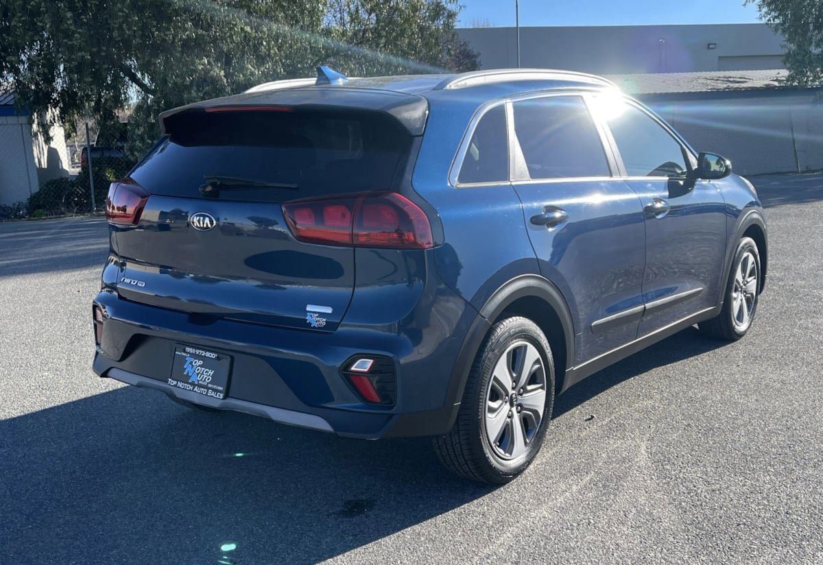 Used 2020 Kia Niro LX image 5