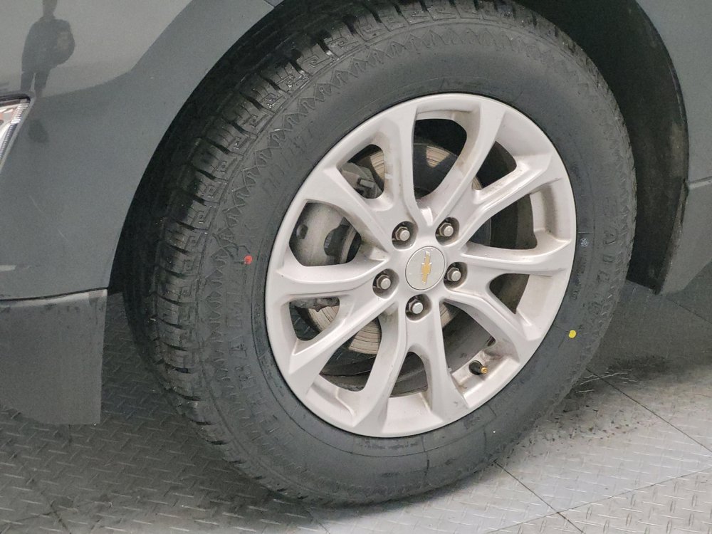 Used 2020 Chevrolet Equinox LS w/ LS Convenience Package image 31