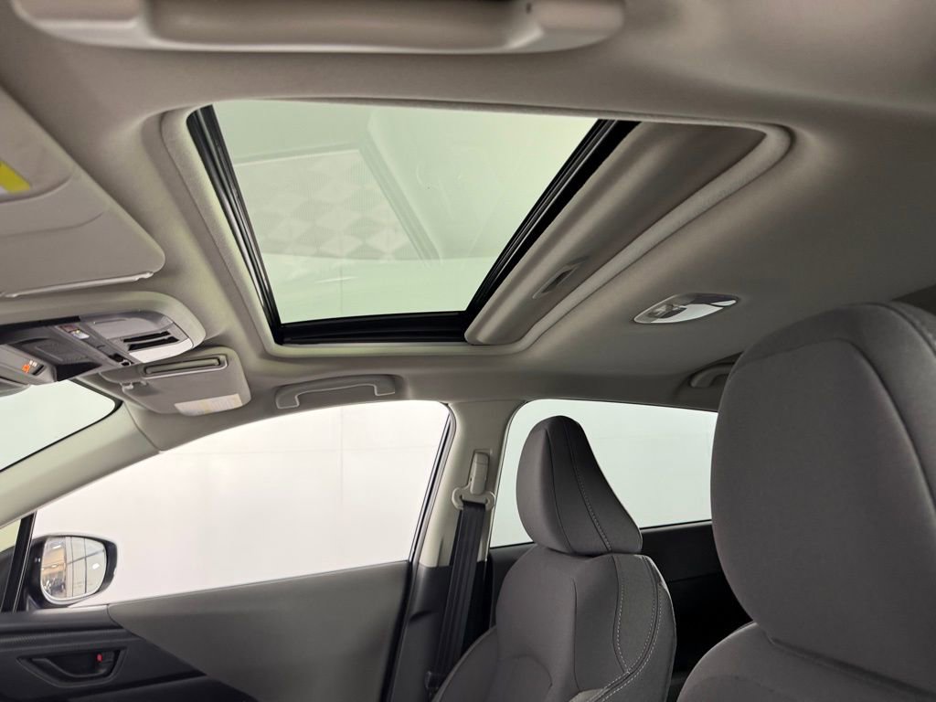 Used 2025 Subaru Crosstrek 2.0i Premium image 24