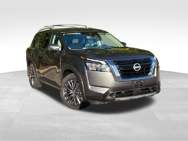 Certified 2024 Nissan Pathfinder SL w/ SL Premium Package AWD/4WD image 1