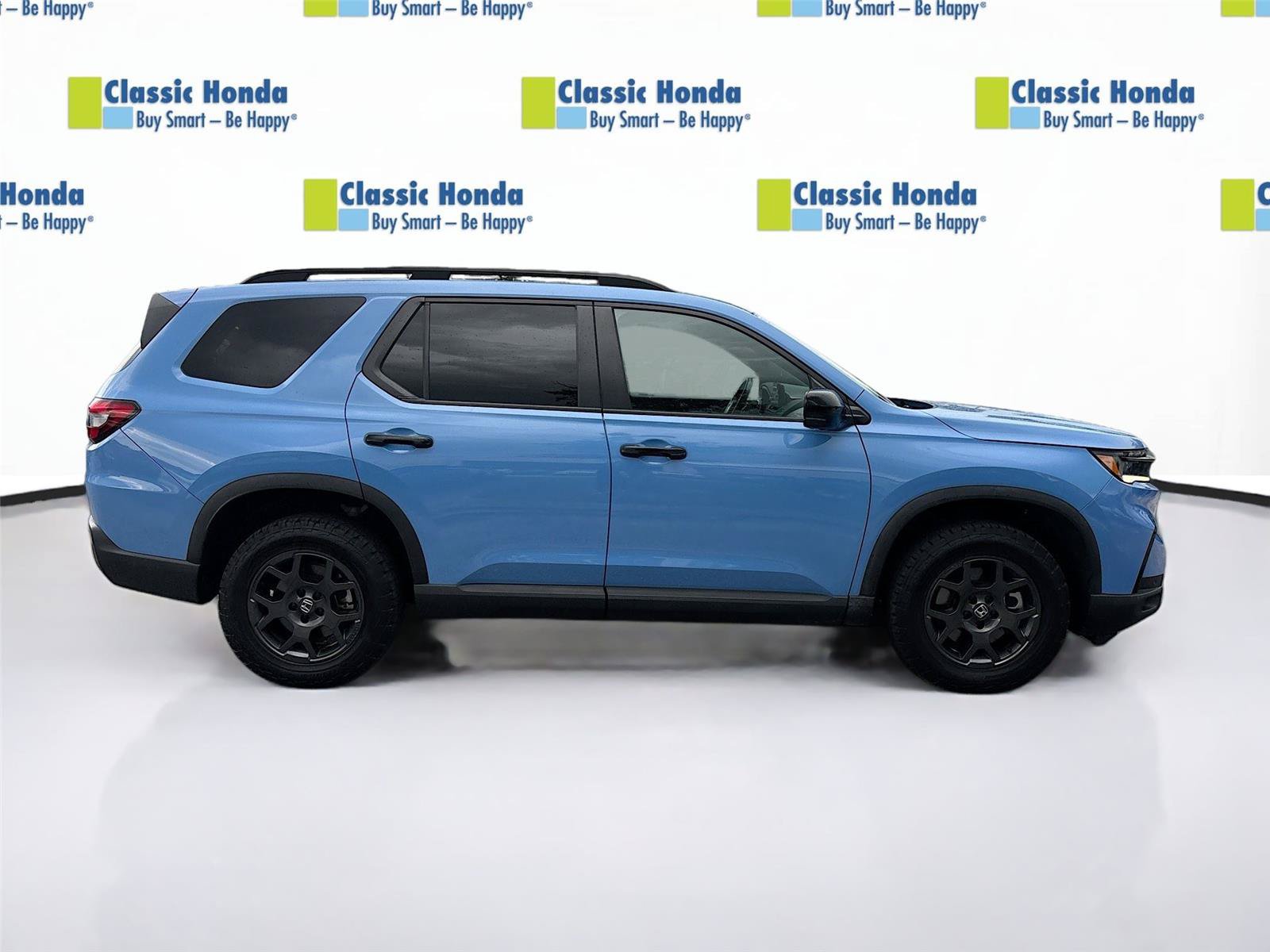 Certified 2023 Honda Pilot TrailSport image 9