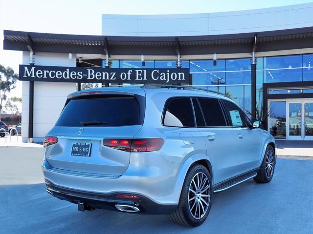New 2026 Mercedes-Benz GLS 580 4MATIC image 3
