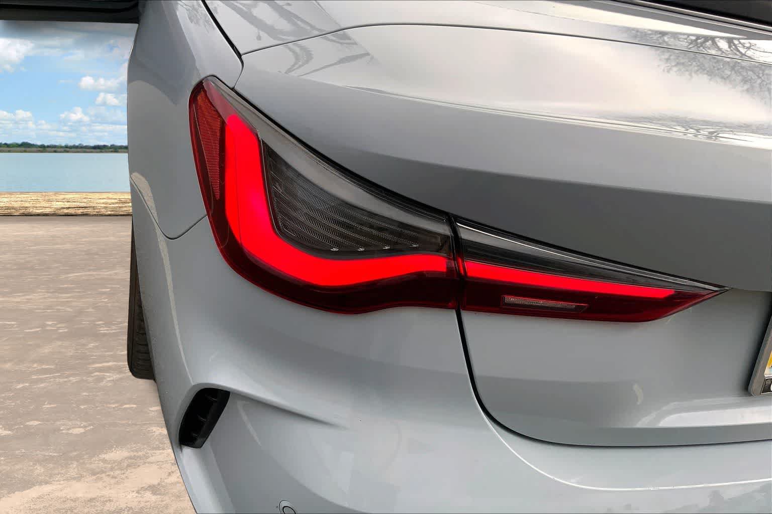 Used 2023 BMW 430i Convertible w/ M Sport Package RWD image 31