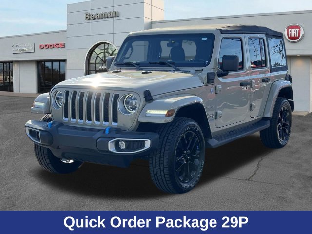 Used 2022 Jeep Wrangler Unlimited Sahara AWD/4WD image 3