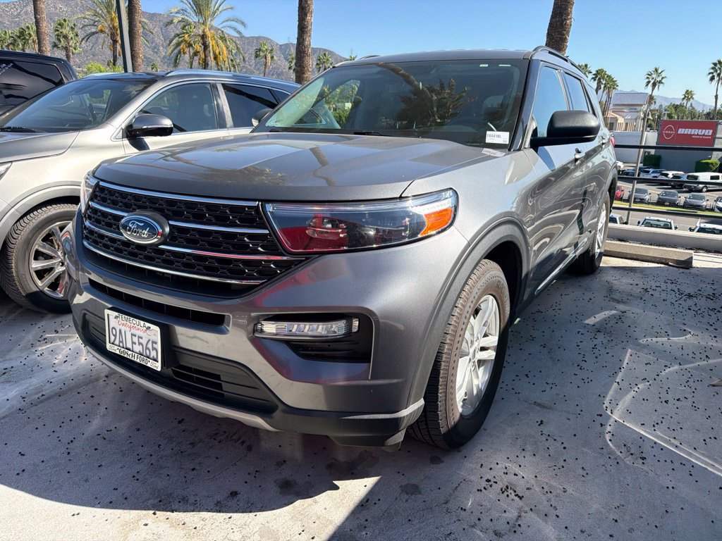Used 2022 Ford Explorer XLT w/ Equipment Group 202A RWD image 3