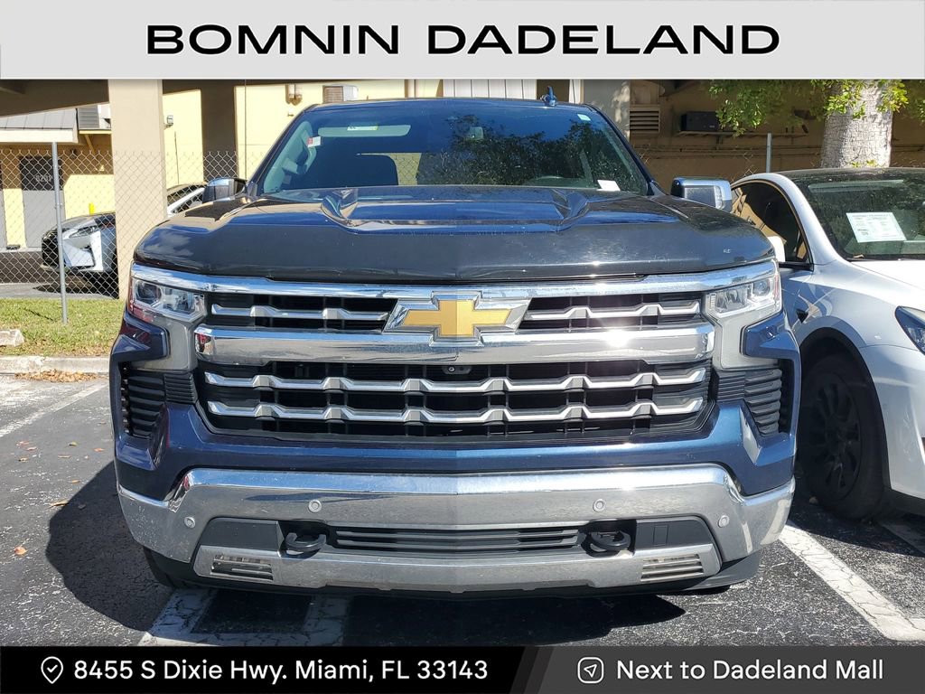 Used 2023 Chevrolet Silverado 1500 LTZ image 2