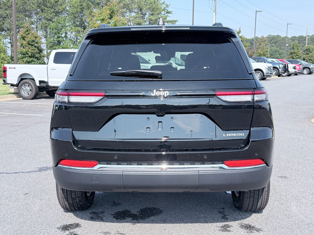 New 2026 Jeep Grand Cherokee Laredo RWD image 8