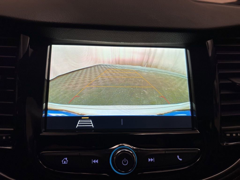 Used 2018 Chevrolet Trax LT w/ LT Convenience Package image 23