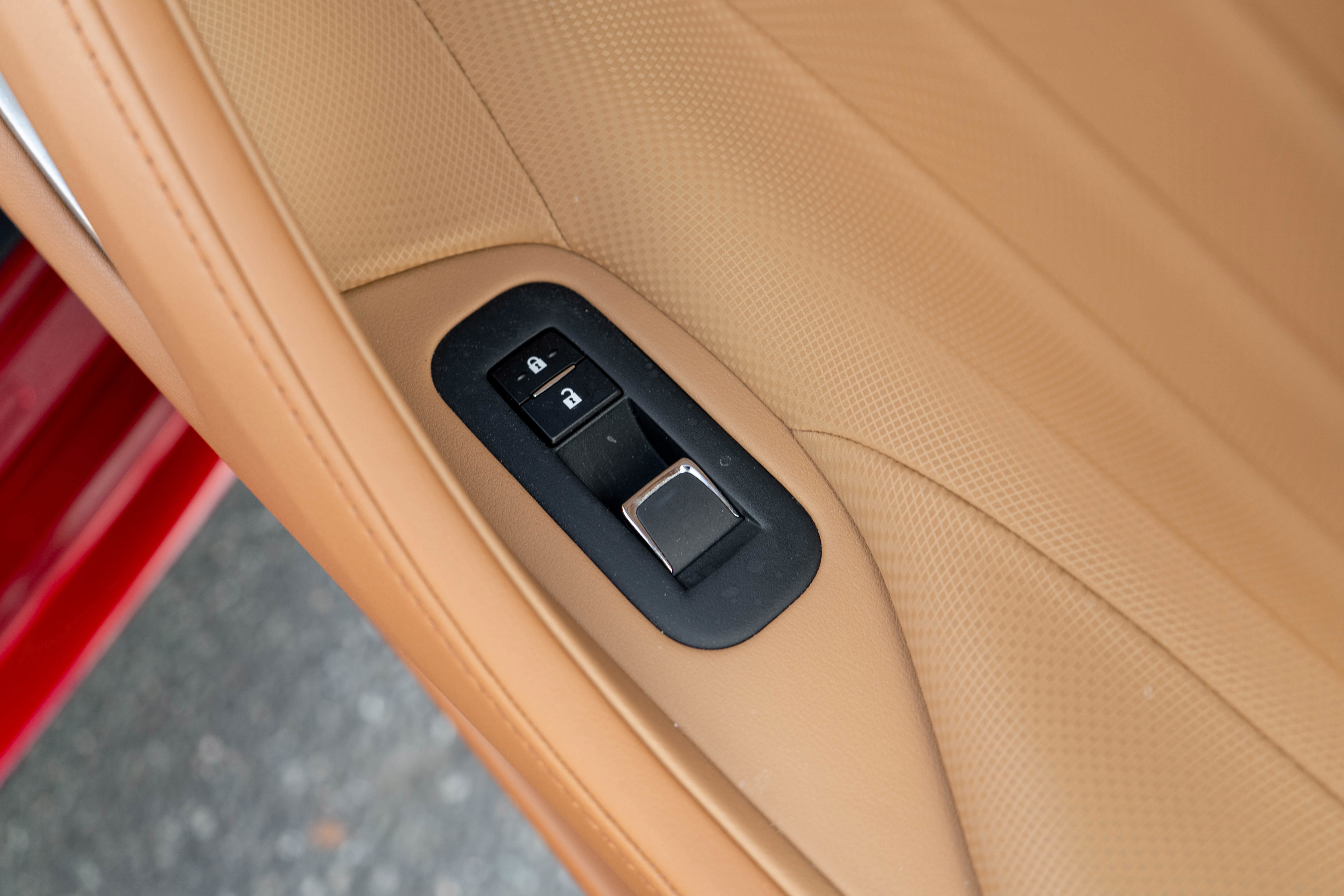 Used 2022 Lexus LC 500 Convertible w/ Touring Package image 33