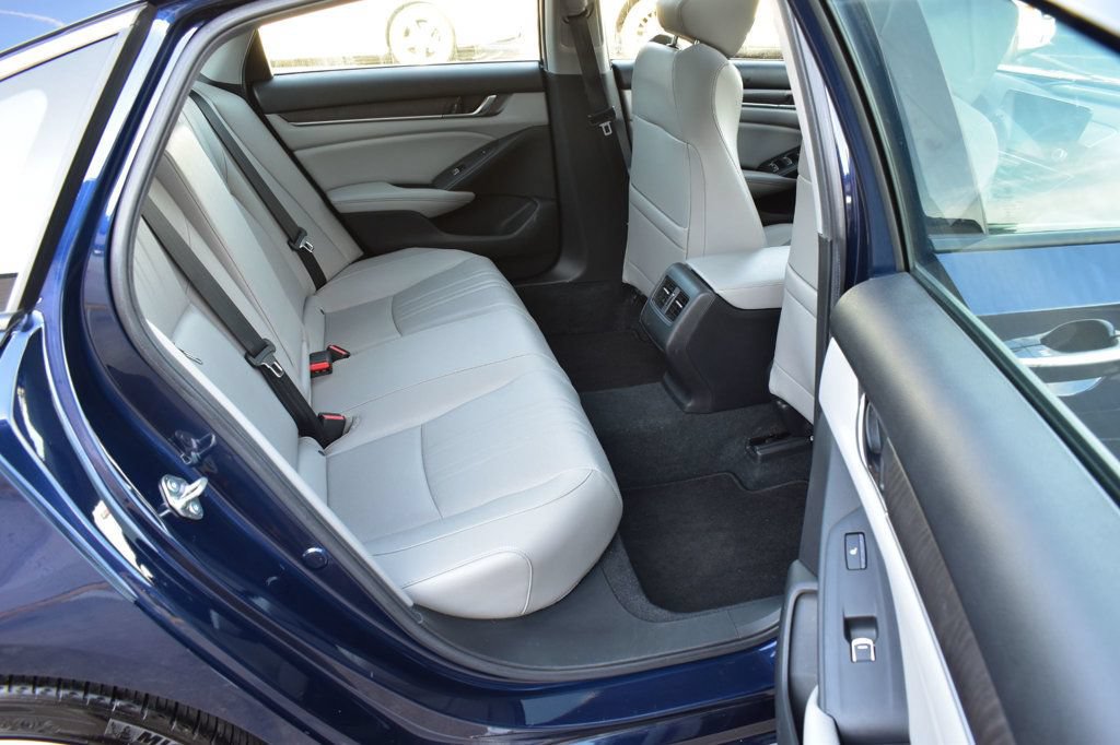 Used 2019 Honda Accord Touring image 24