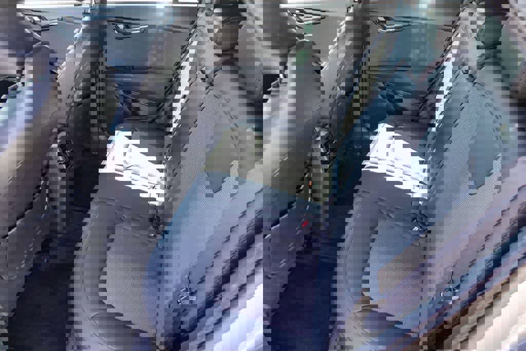 Certified 2023 Kia Niro EX image 17