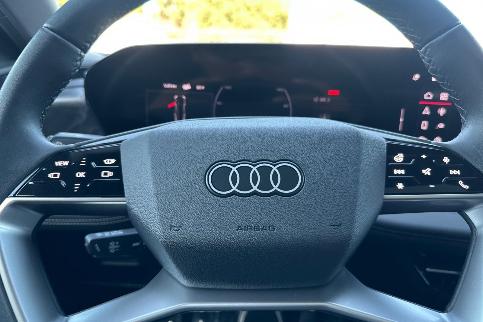 Used 2025 Audi A6 e-tron Premium Plus w/ Premium Plus image 21
