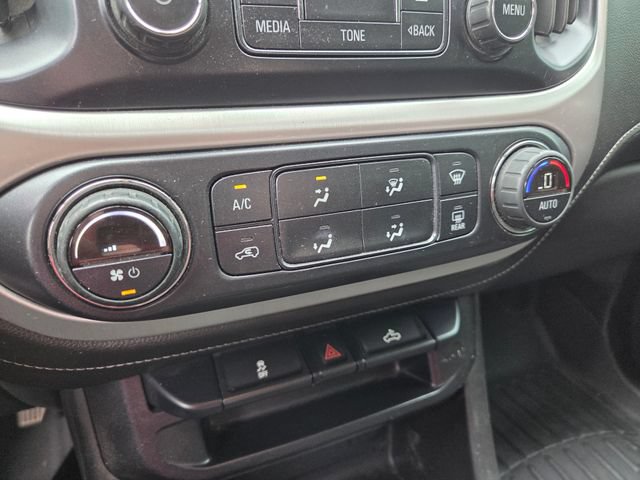 Used 2015 GMC Canyon SLE w/ SLE Convenience Package RWD image 17