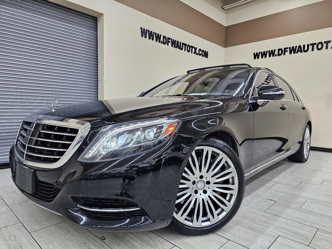 Used 2017 Mercedes-Benz S 550 Sedan image 1