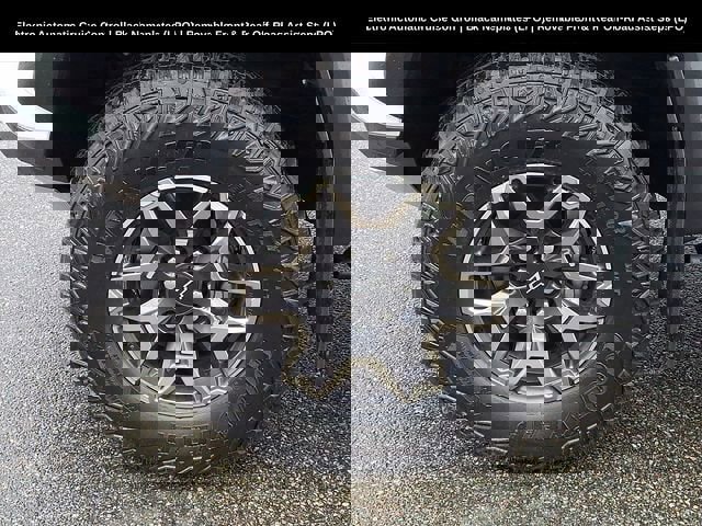 Used 2024 Chevrolet Colorado ZR2 w/ Safety Package image 16